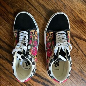 Women’s Vans Size 8